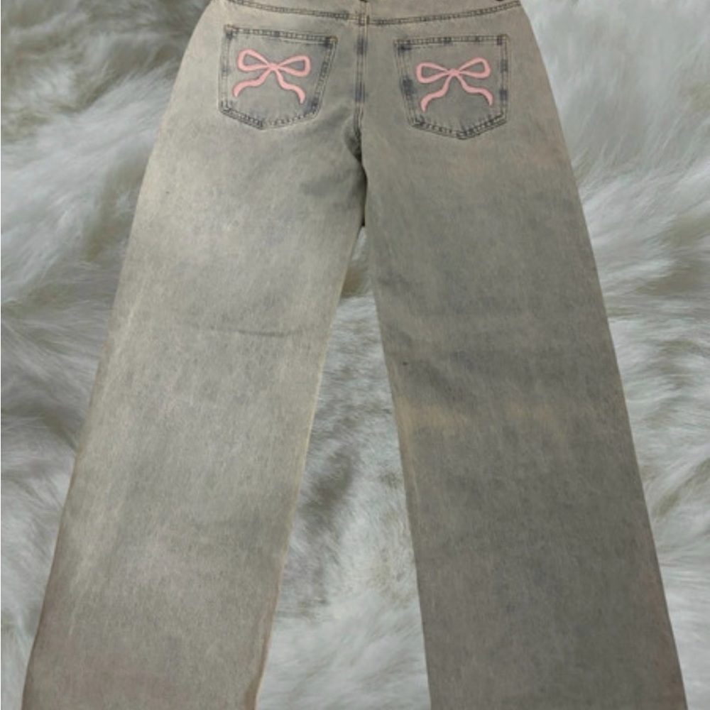 Light blue Wide-Leg Jeans with Pink Bow Back-Pocket Detail
